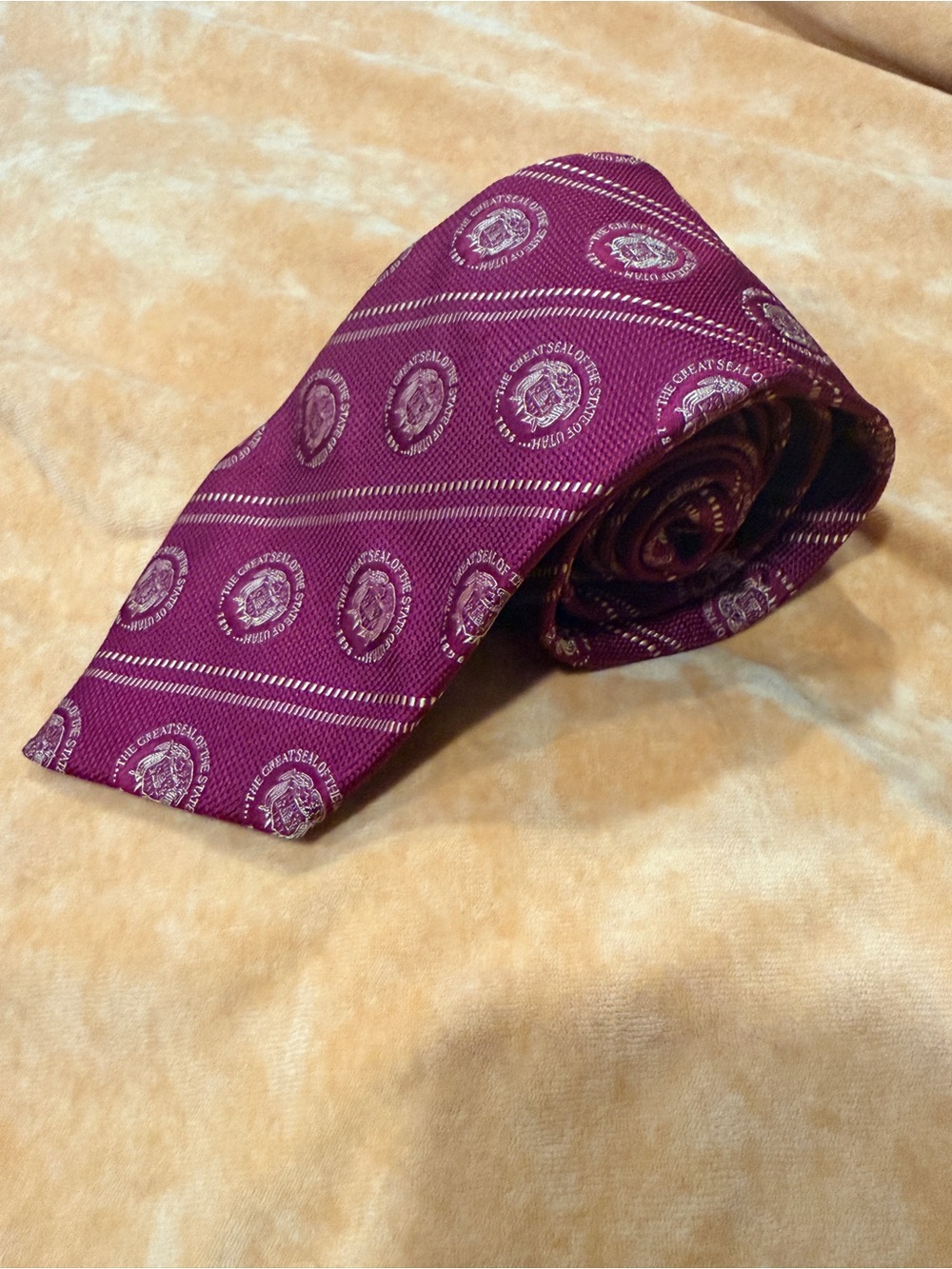 Canali Men’s 100% Silk Handmade In Italy Neck Tie Great Seal of Utah USA Pattern